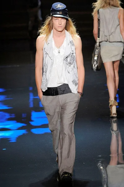 Look 42